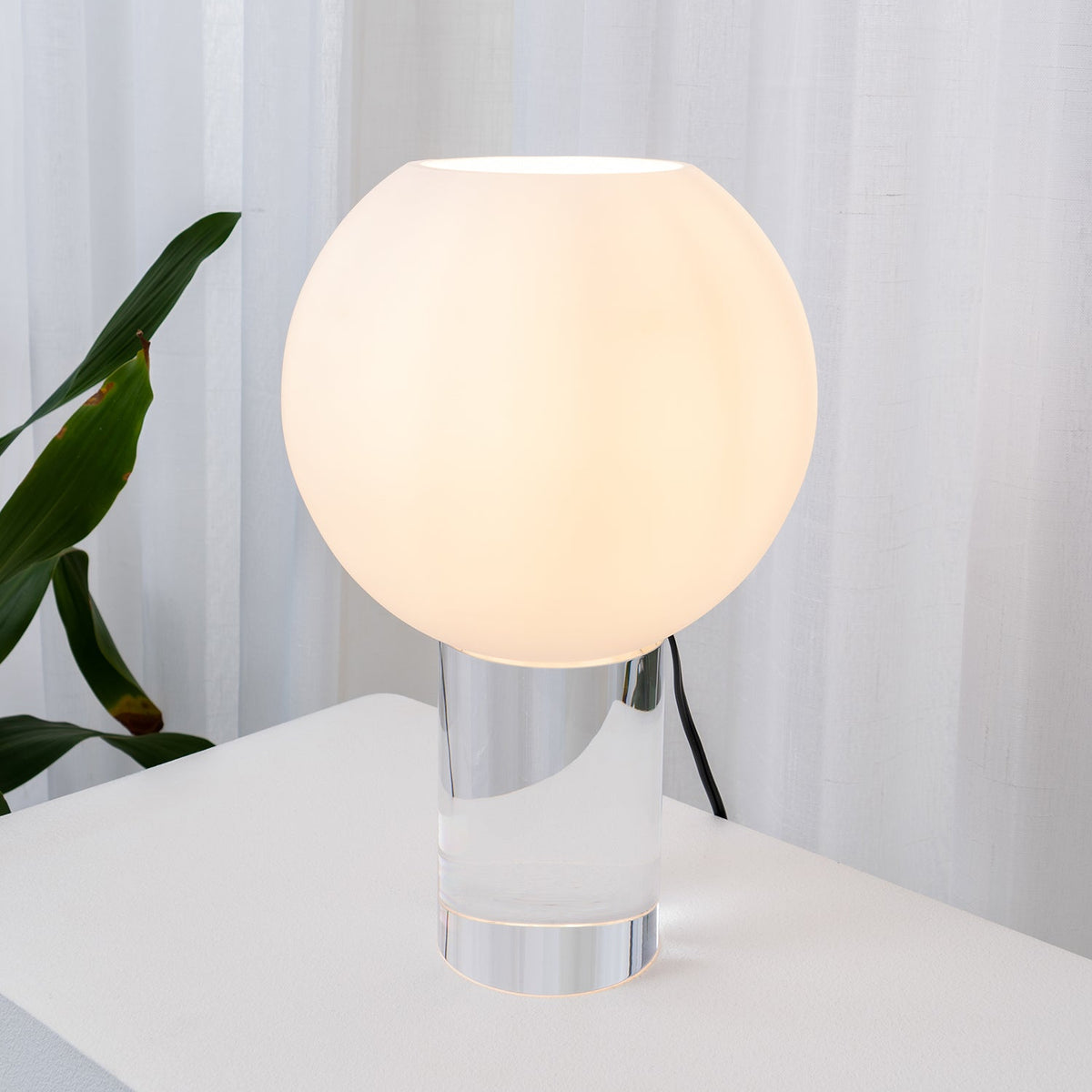 Buds Table Lamp