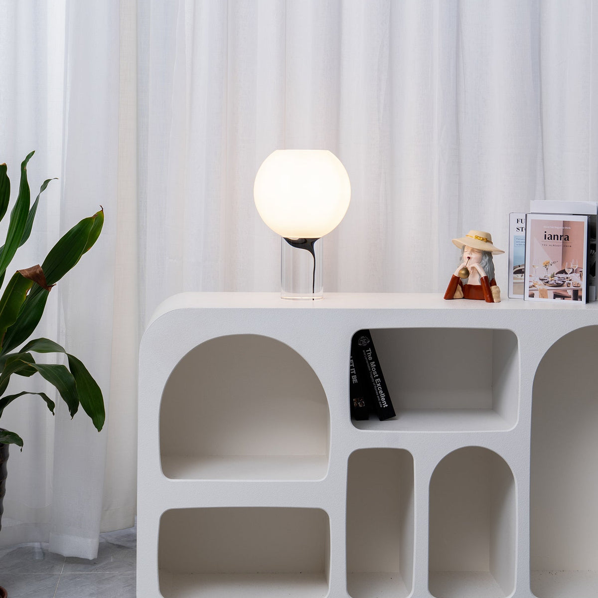 Buds Table Lamp