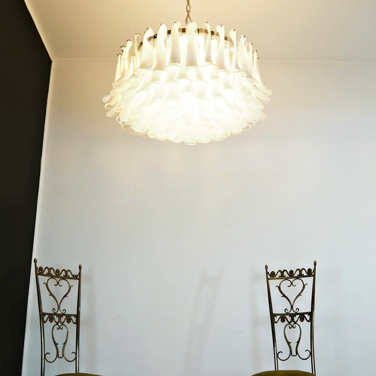 Petals White Murano Chandelier