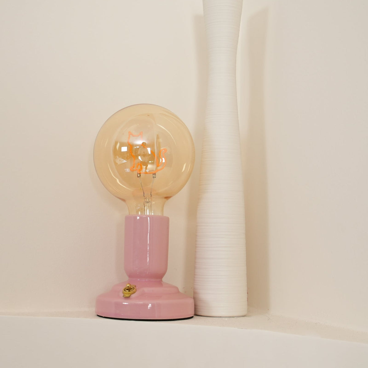 Nordic Style Cat Ceramic Table Lamp Built-in Battery
