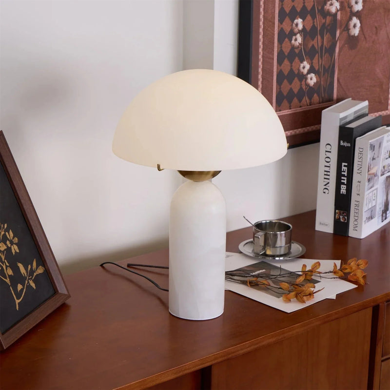 Peono Alabaster Table Lamp - Franing