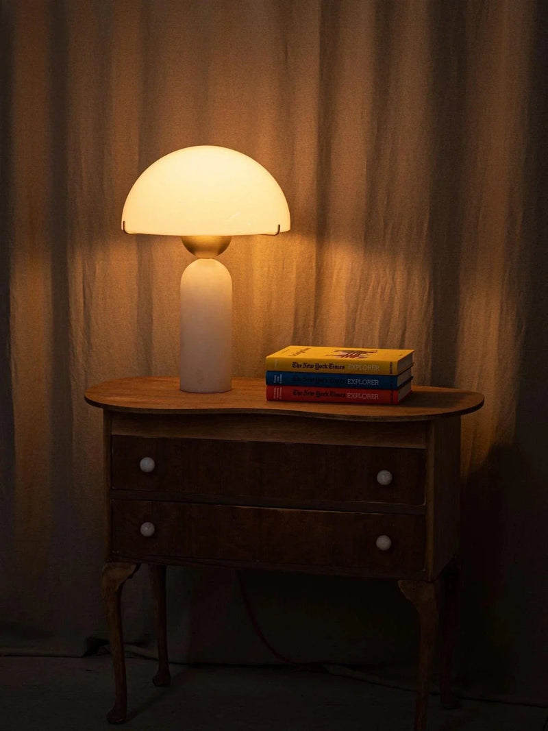 Peono Alabaster Table Lamp - Franing